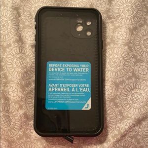 iPhone 11 Pro Max lifeproof case